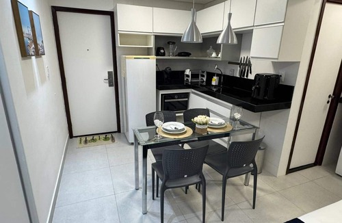 Boa Viagem Apartment | Flat com piscina a 50m da praia