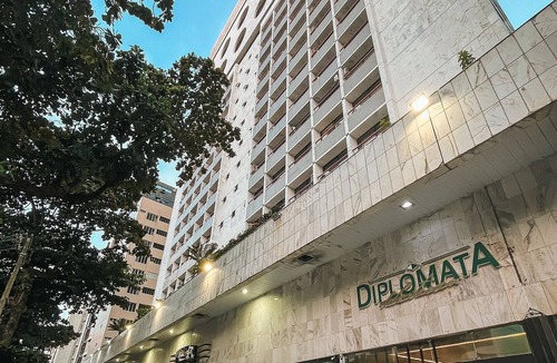 Boa Viagem Apartment | Flat com piscina a 50m da praia