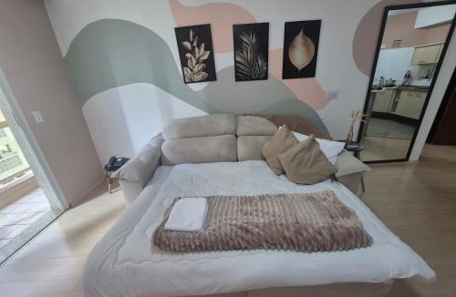 Alphaville Industrial Apartment | Flat completo e bem localizado em Alphaville com garagem e Alexa