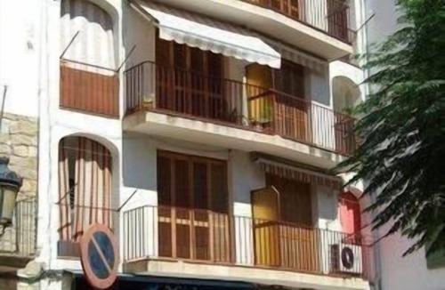 Camarasa Apartment | Flat "Floor 2" with balcony