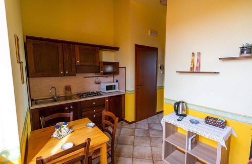 Cessapalombo Apartment | Flat 'Ginestra' with shared pool