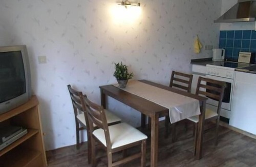 Abenheim Apartment | Flat in Abenheim with barbecue and terrace