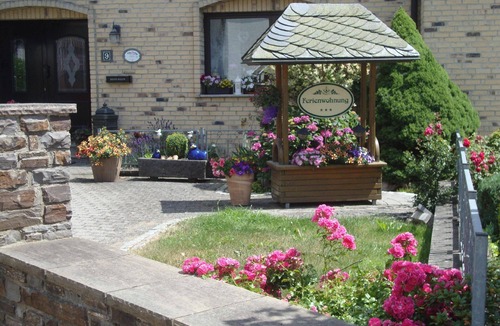 Bereborn Apartment | Flat in Bereborn with terrace and garden