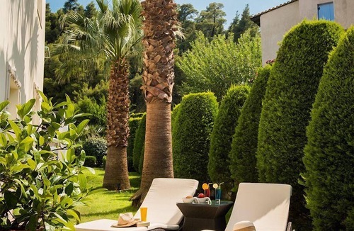 Polichrono Apartment | Flat in Pallini with private balcony