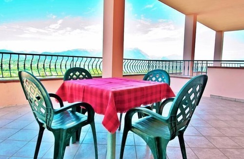 Montinelle Apartment | Flat in Solarolo with private parking