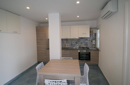 Pizzo House | Flat 'Laura' with water view