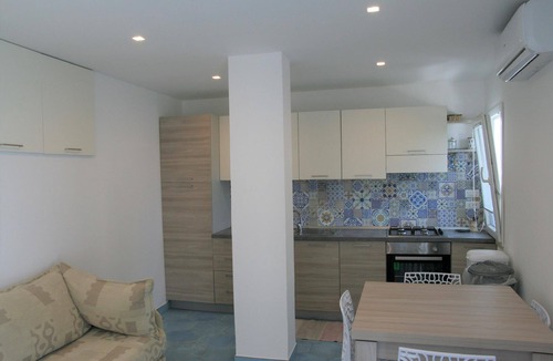 Pizzo House | Flat 'Laura' with water view
