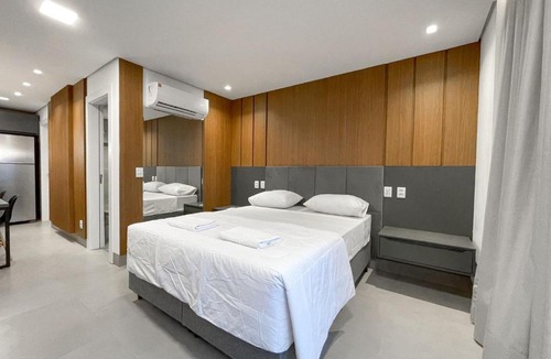 Santa Fe Apartment | Flat Moderno e Amplo ao Lado do Shopping CG