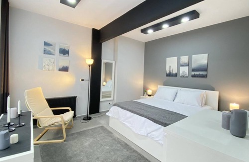 Goztepe Apartment | Flat Near Bagdat Street with Chic Interior Design