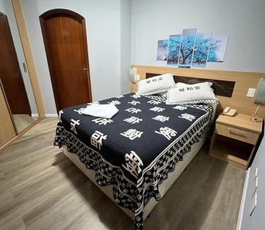 Gonzaga Apartment | FLAT no Gonzaga com estacionamento incluso