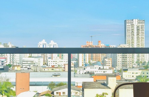 Centro Apartment | Flat Particular no Pio Corrêa I Rua Itajaí I Pertinho dos Hospitais