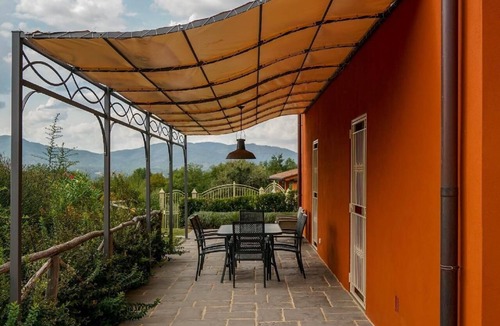 Reggello Apartment | flat 'Quercia T4 rota' with swimming pool
