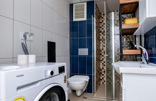 Kundu Apartment | Flat w Pool and Balcony Near Lara Beach in Antalya