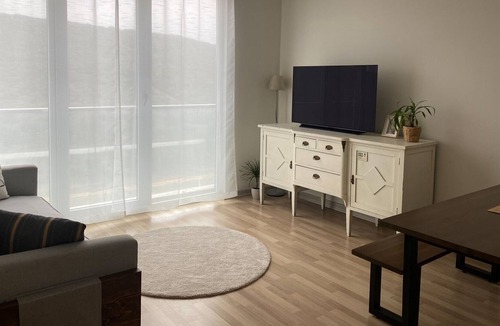 Sancaktepe Apartment | Flat w Pool and Security, 10 min to Rings Mall