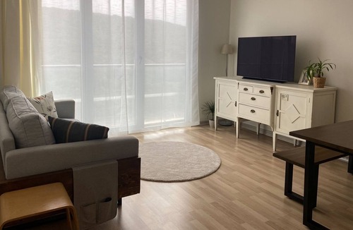 Sancaktepe Apartment | Flat w Pool and Security, 10 min to Rings Mall