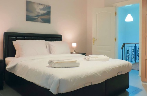 Kundu Apartment | Flat w Pool, Balcony 10 min to Beach in Antalya