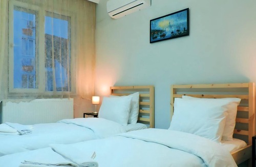 Kundu Apartment | Flat w Pool, Balcony 10 min to Beach in Antalya