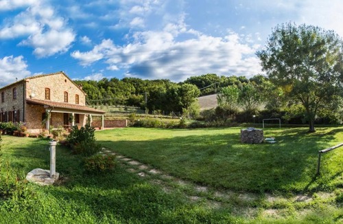 Montecatini Val di Cecina Apartment | Flat with garden, barbecue and terrace