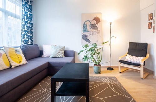 Rasimpasa Apartment | Flat with Balcony near Bull Statue in Kadikoy
