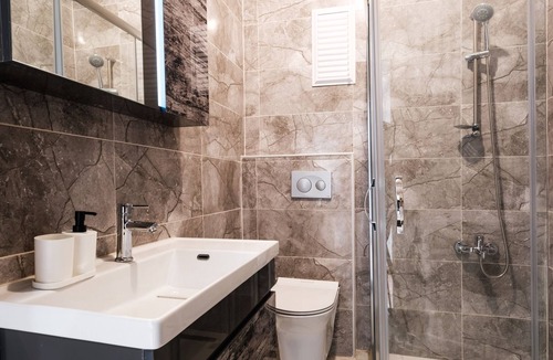 Macka Apartment | Flat with Closed Balcony 5 min to Citys Nisantasi