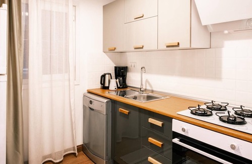 Macka Apartment | Flat with Closed Balcony 5 min to Citys Nisantasi