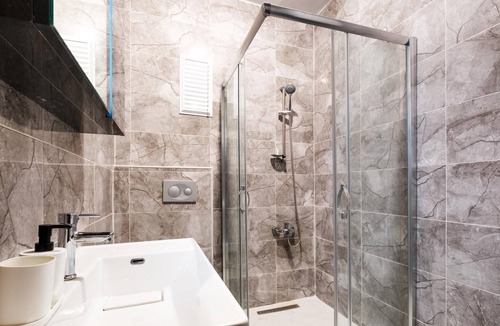Macka Apartment | Flat with Closed Balcony 5 min to Citys Nisantasi