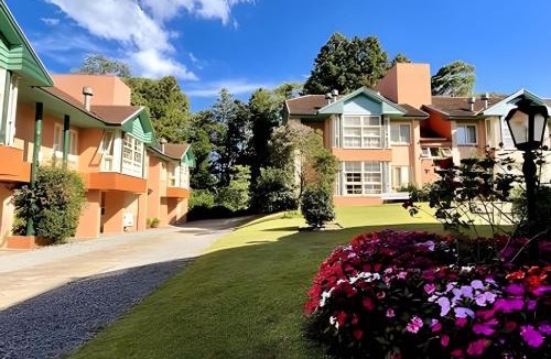 Bairro Lago Negro House | Flat with FIREPLACE CONDOMINIUM, next to LAGO NEGRO (Lake)