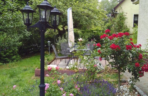 Goessweinstein Apartment | Flat with garden, barbecue and terrace