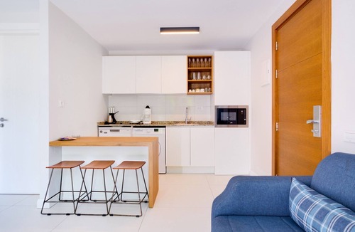Gumbet Apartment | Flat with Shared Pool Near Beach in Bodrum