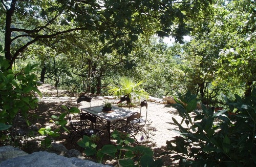 Seillans Apartment | Flat with unparalleled views in the South of France and a superb swimming pool