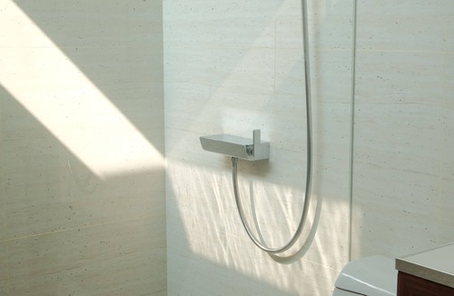 Kemang Hotel | Flat06 Tendean