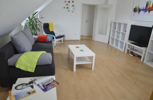 Schwanheim Apartment | flat2let Apartment 8