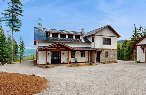 Dayton House | Flathead Lake Barn House w/Lake & Mountain Views