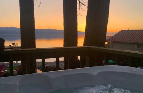 Woods Bay Cabin | Flathead Lake Cabin w/Hot Tub & Close to Bigfork