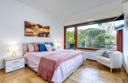 Quartiere XIII Aurelio Apartment | Flatinrome Vatican Suites