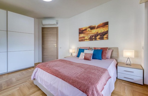 Quartiere XIII Aurelio Apartment | Flatinrome Vatican Suites
