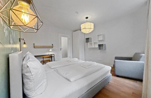 Ludwigsvorstadt-Kliniken Apartment | Flatista Homes - Central Station - 3BR