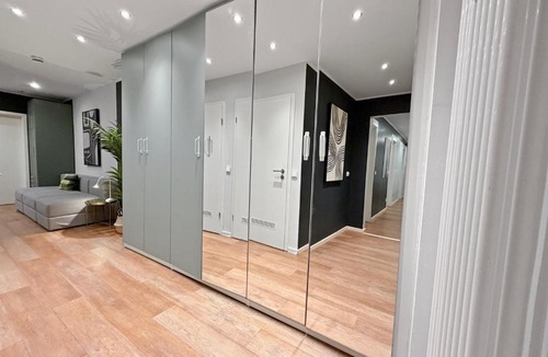 Ludwigsvorstadt-Kliniken Apartment | Flatista Homes - Central Station - 3BR