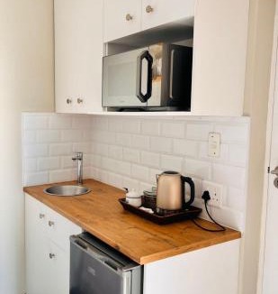 Capri House | Flatlet with a view