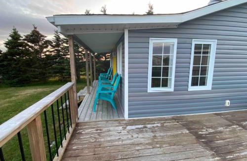 Carbonear House | FlatRocks 2BR Stay Hot Tub & Partial Ocean View