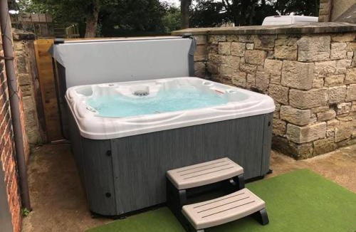 Newbottle House | Flaxstead Grange