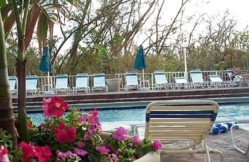 East Fort Lauderdale Apartment | FLBR Studio Unit 1501A - 2 blocks off beach with Direct Ocean Views.