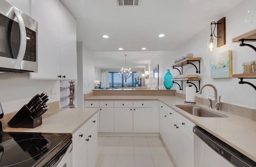 Navarre Beach Condo | 🌊Fleur De Sel: Renovated Gulf-Front Condo with Beach Service | Walk to Beach🌊