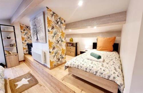 Bouteville House | Fleurs de vigne, gîte charentais au grand coeur