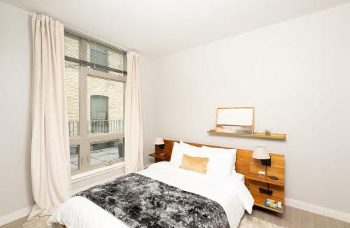 Fifth Ward Apartment | Flexhome Walkers Point 1BR Apt Q2