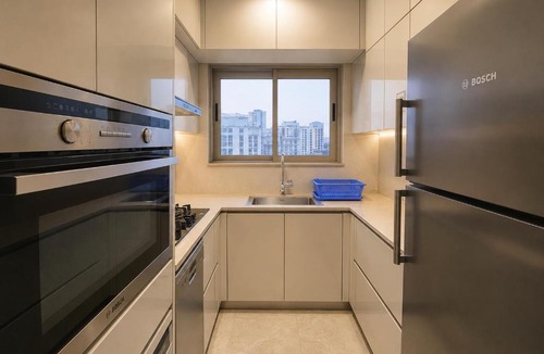 Hiranandani Gardens Apartment | Flexi Quarters 1 BHK Service Apartment