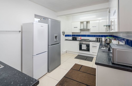 Sutton South House | Flexistay Aparthotel Sutton