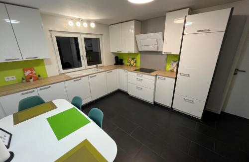 Ruppurr House | FlexStay Room 8
