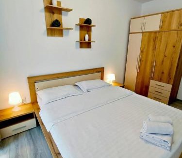 Lazaret Apartment | FLH - Apartament Central Silva