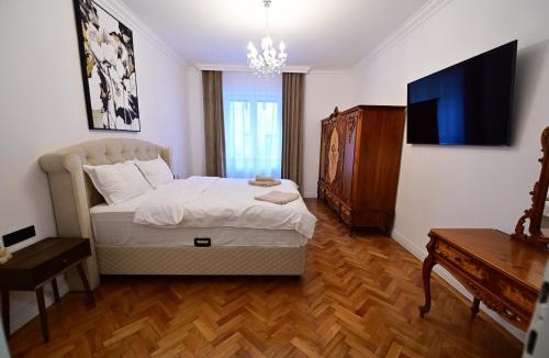Center Apartment | FLH - Classic Central Suites
